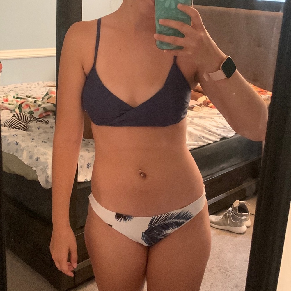 Blue and white swim suit size small great condition from shien